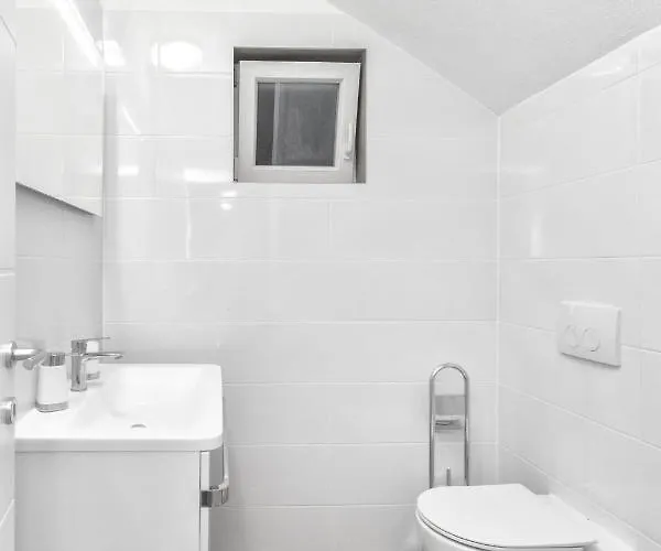 Villa Antonia With Heated Pool Dograde